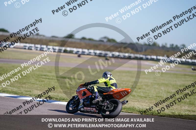 Rockingham no limits trackday;enduro digital images;event digital images;eventdigitalimages;no limits trackdays;peter wileman photography;racing digital images;rockingham raceway northamptonshire;rockingham trackday photographs;trackday digital images;trackday photos